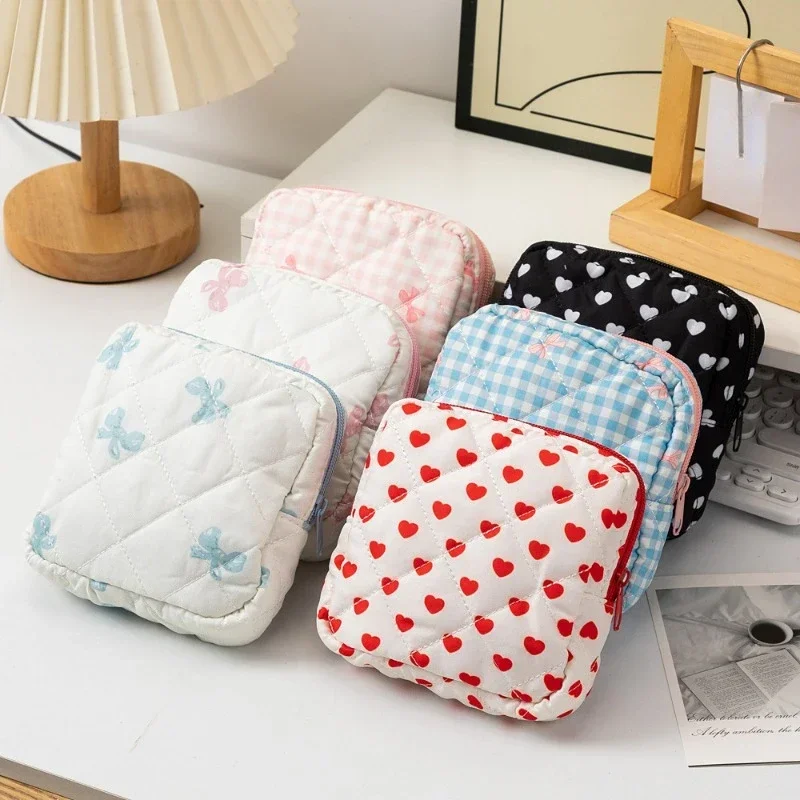 Tech Accessories Kit - Heart Print Sanitary Napkins Storage Bag