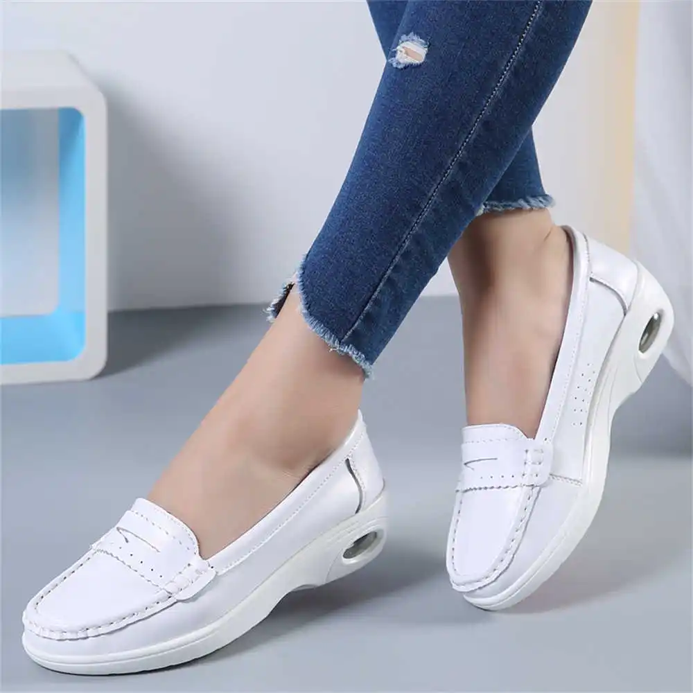 Thick Sole Slipon White Traine - đánh giá và giá Unique Tech Accessories Gifts