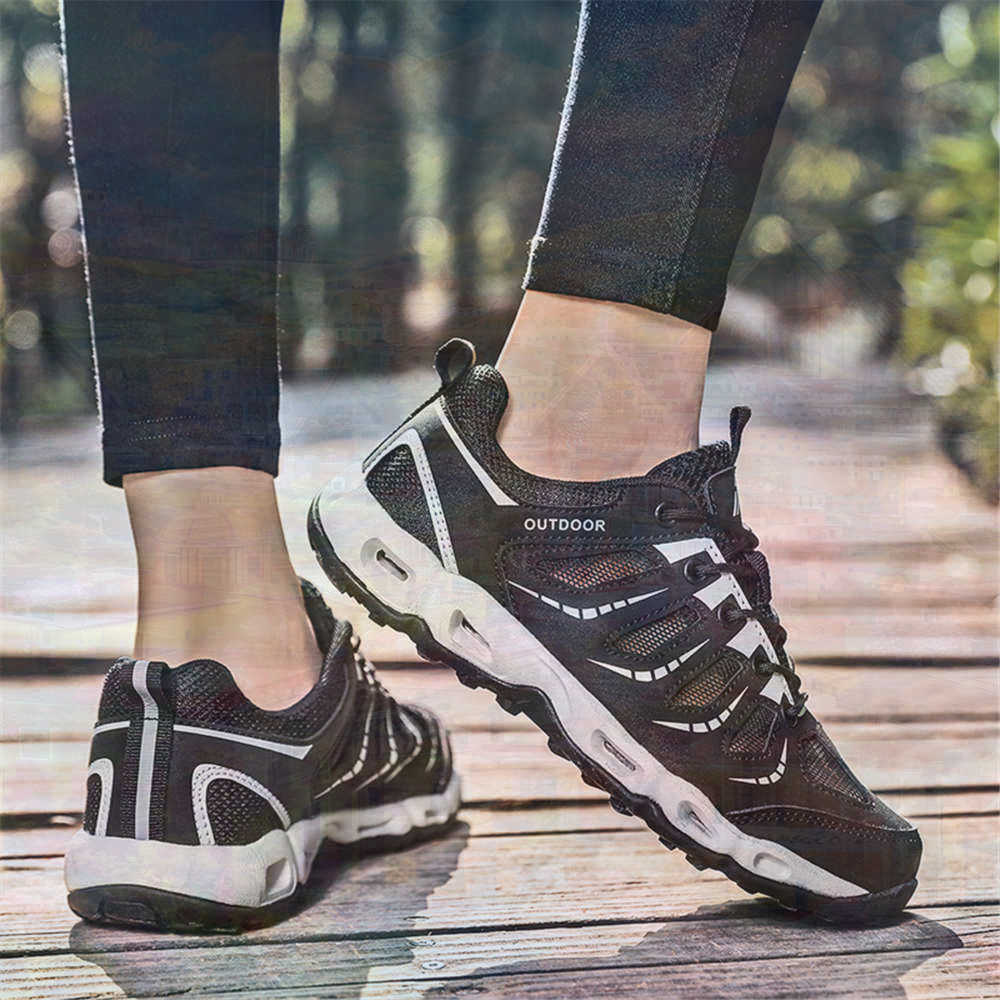 Sumer Round Tip Silver Sneaker - đánh giá và giá Tech Accessories Names